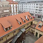 Oasis Aparthotel Praha