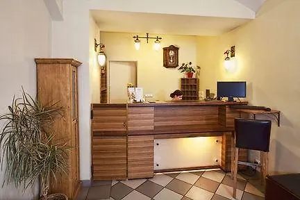 Ξενοδοχείο με διαμερίσματα Oasis 4*
